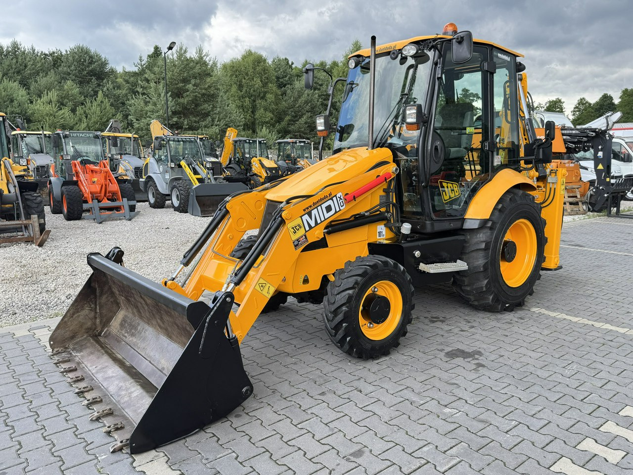 JCB MIDI CX Szybkozłącze Nowe Opony bez luzów i wycieków Super Stan - 反铲装载机:图4 JCB MIDI CX Szybkozłącze Nowe Opony bez luzów i wycieków Super Stan - 反铲装载机:图4