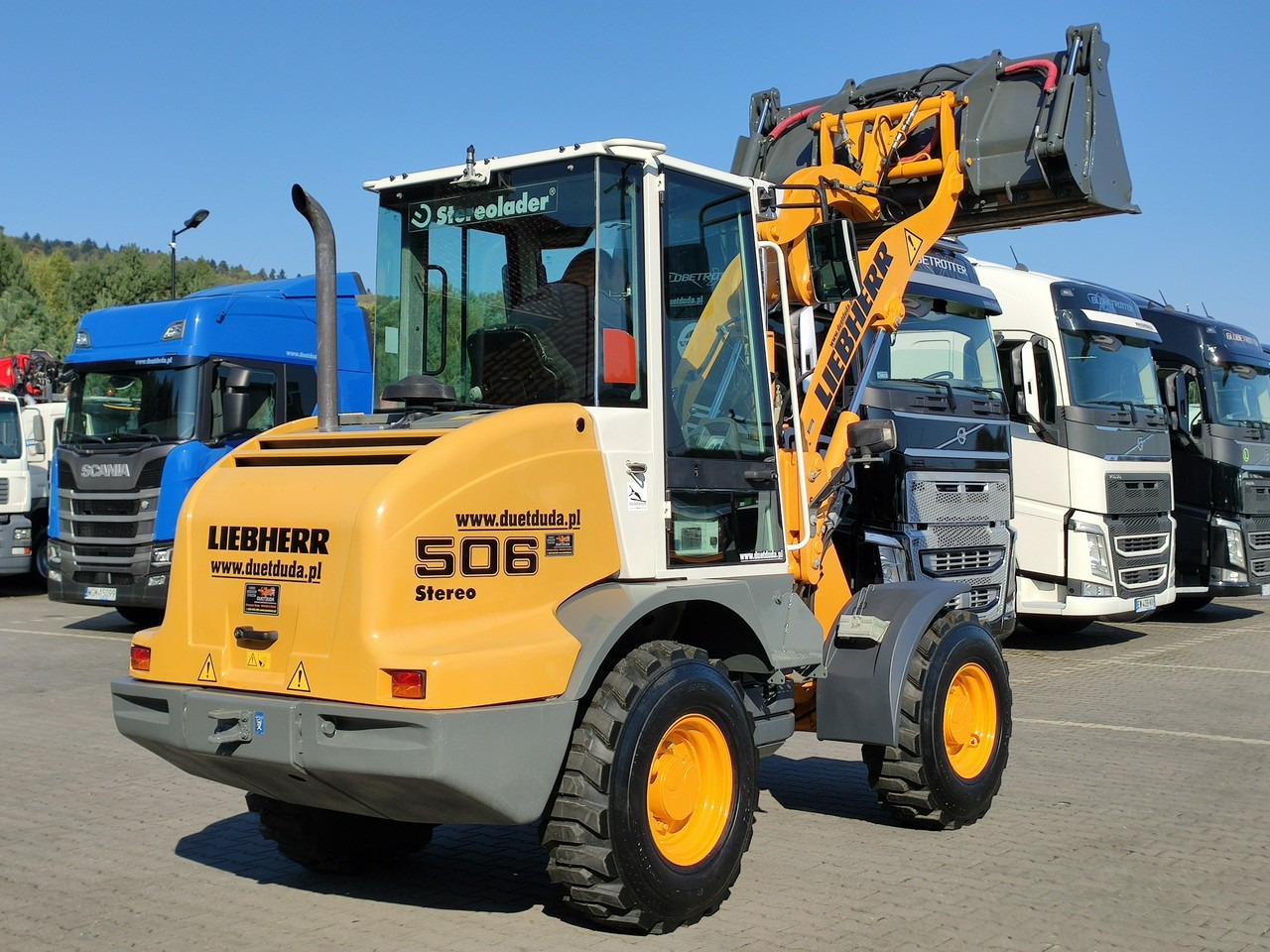 紧凑型装载机 Liebherr L 506 STEREO Szybkozłącze / Łyżka Krokodyl + Widły Waga 6300kg：图19