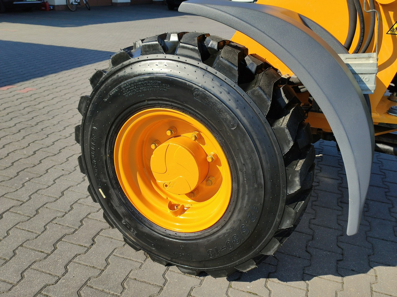 紧凑型装载机 Liebherr L 506 STEREO Szybkozłącze / Łyżka Krokodyl + Widły Waga 6300kg：图13