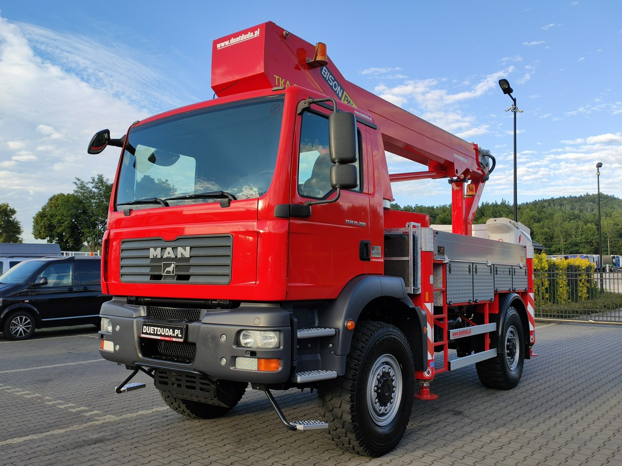 MAN TGM 18.280 4x4 Zwyżka Bison Palfinger TKA 28 Podnośnik Koszowy - 车载空中平台:图4 MAN TGM 18.280 4x4 Zwyżka Bison Palfinger TKA 28 Podnośnik Koszowy - 车载空中平台:图4