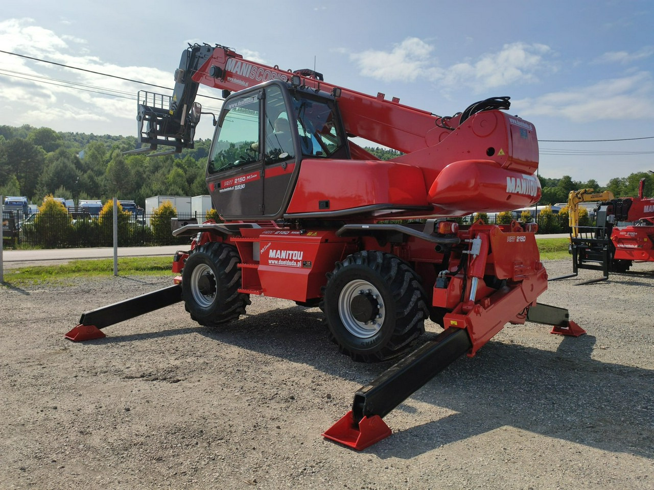 Manitou MRT 2150 ROTO Ładowarka Teleskopowa Obrotowa 2550 1850 1840 - 伸缩臂叉装车:图5 Manitou MRT 2150 ROTO Ładowarka Teleskopowa Obrotowa 2550 1850 1840 - 伸缩臂叉装车:图5