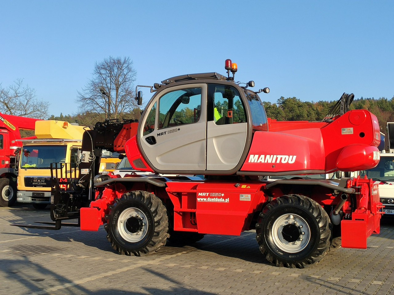 Manitou MRT1850 ROTO Teleskopowa Obrotowa 2150,2140,2540 - 伸缩臂叉装车:图4 Manitou MRT1850 ROTO Teleskopowa Obrotowa 2150,2140,2540 - 伸缩臂叉装车:图4