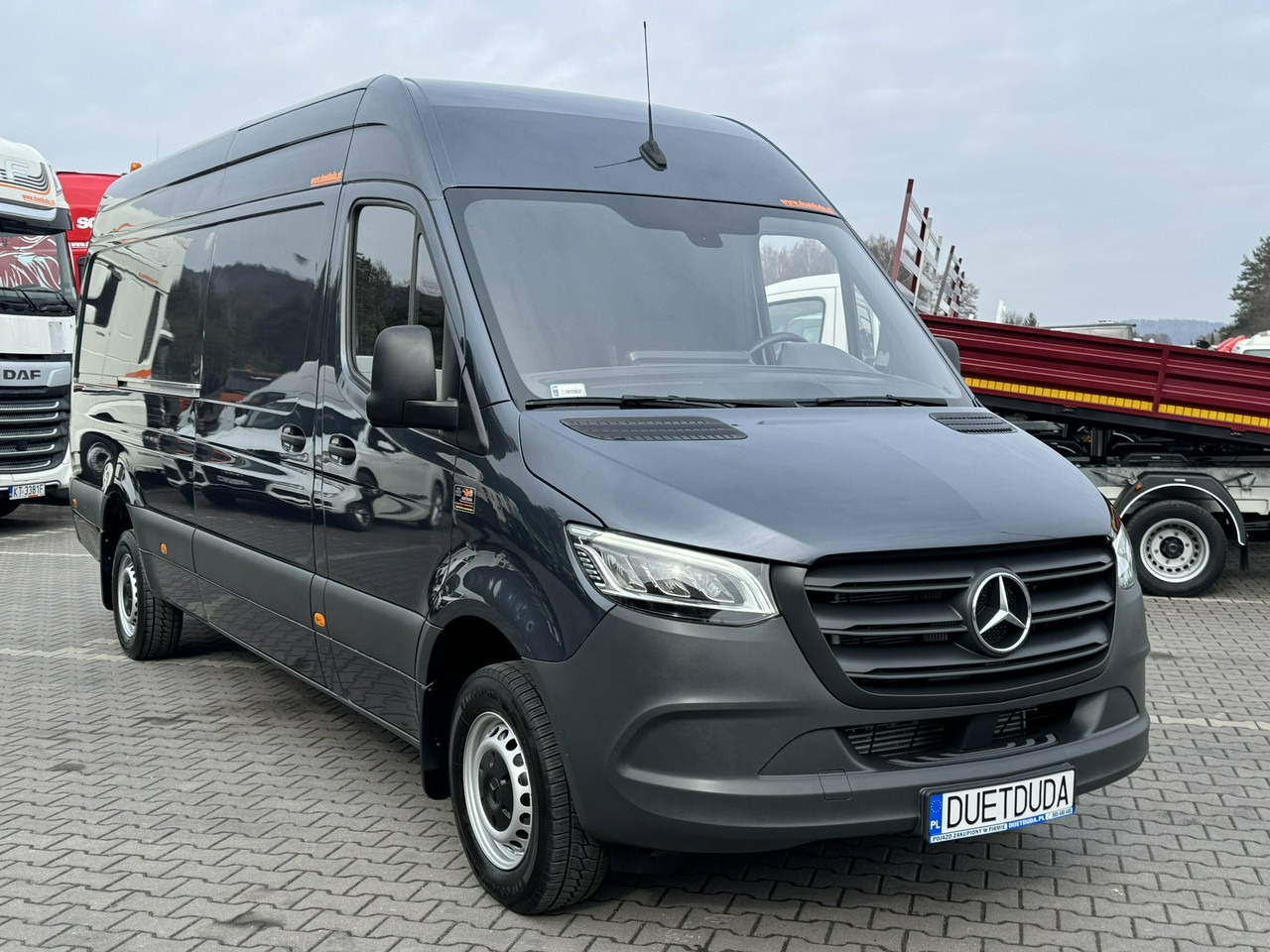 Mercedes 319 - 无侧窗厢式货车:图4 Mercedes 319 - 无侧窗厢式货车:图4