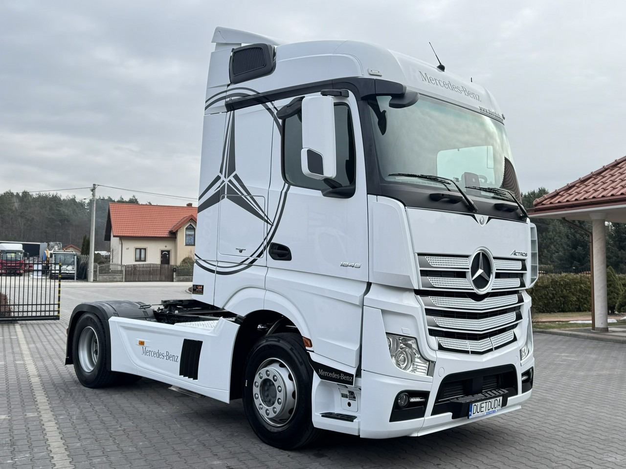 Mercedes ACTROS 1845 Euro 6 Stream Space Standard !!! - 牵引车:图2 Mercedes ACTROS 1845 Euro 6 Stream Space Standard !!! - 牵引车:图2