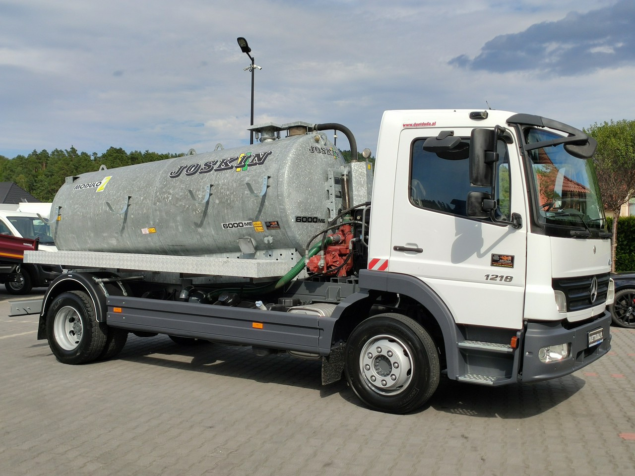 Mercedes Atego 1218 Asenizacyjny Szambiarka Beczka Szambowóz Poj.6m 2019r - 真空车:图1 Mercedes Atego 1218 Asenizacyjny Szambiarka Beczka Szambowóz Poj.6m 2019r - 真空车:图1