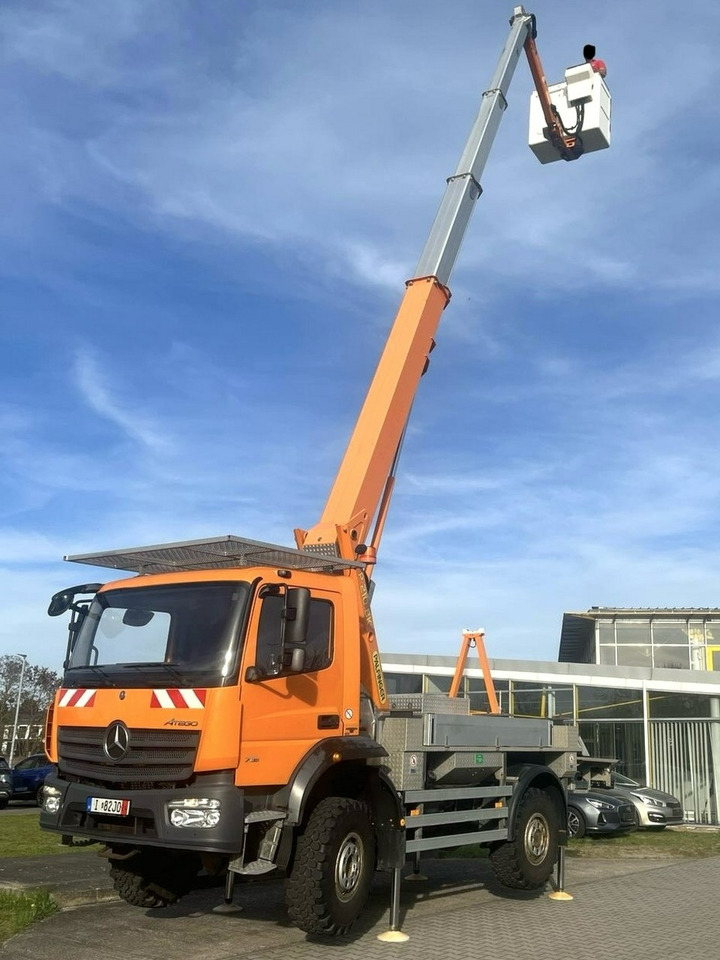 Mercedes Atego 718 E6 4x4 Zwyżka PALFINGER P210 BK Podnośnik Koszowy - 车载空中平台:图4 Mercedes Atego 718 E6 4x4 Zwyżka PALFINGER P210 BK Podnośnik Koszowy - 车载空中平台:图4