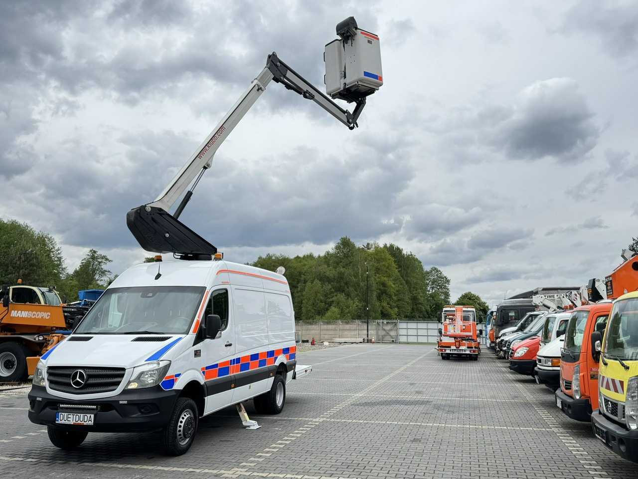 Mercedes Sprinter Zwyżka Podnośnik Koszowy KLUBB K42P UDT WUMAG GSR - 车载空中平台:图2 Mercedes Sprinter Zwyżka Podnośnik Koszowy KLUBB K42P UDT WUMAG GSR - 车载空中平台:图2