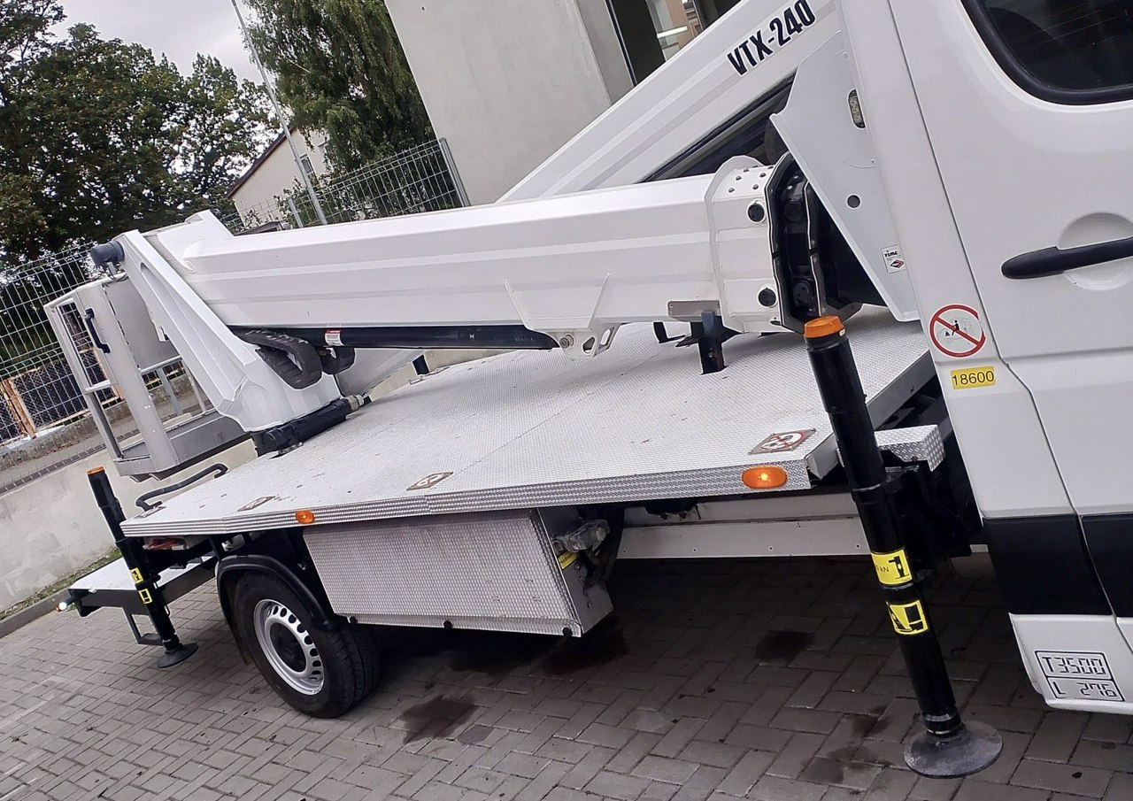 Mercedes Sprinter Zwyżka Podnośnik Koszowy VERSALIFT VTX-240 UDT - 车载空中平台:图4 Mercedes Sprinter Zwyżka Podnośnik Koszowy VERSALIFT VTX-240 UDT - 车载空中平台:图4