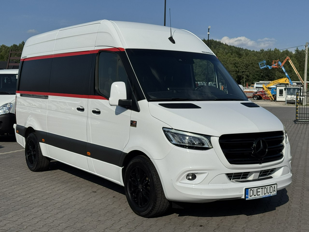 Mercedes Sprinter - 无侧窗厢式货车:图1 Mercedes Sprinter - 无侧窗厢式货车:图1