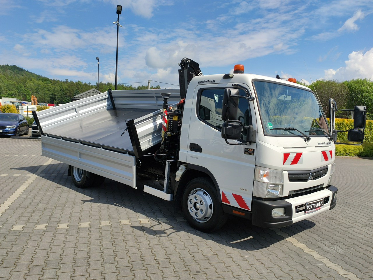 Mitsubishi Canter Fuso 9C18 3.0/180KM Automat, HDS FASSI F30 Wywrotka 3-str - 翻斗车:图5 Mitsubishi Canter Fuso 9C18 3.0/180KM Automat, HDS FASSI F30 Wywrotka 3-str - 翻斗车:图5