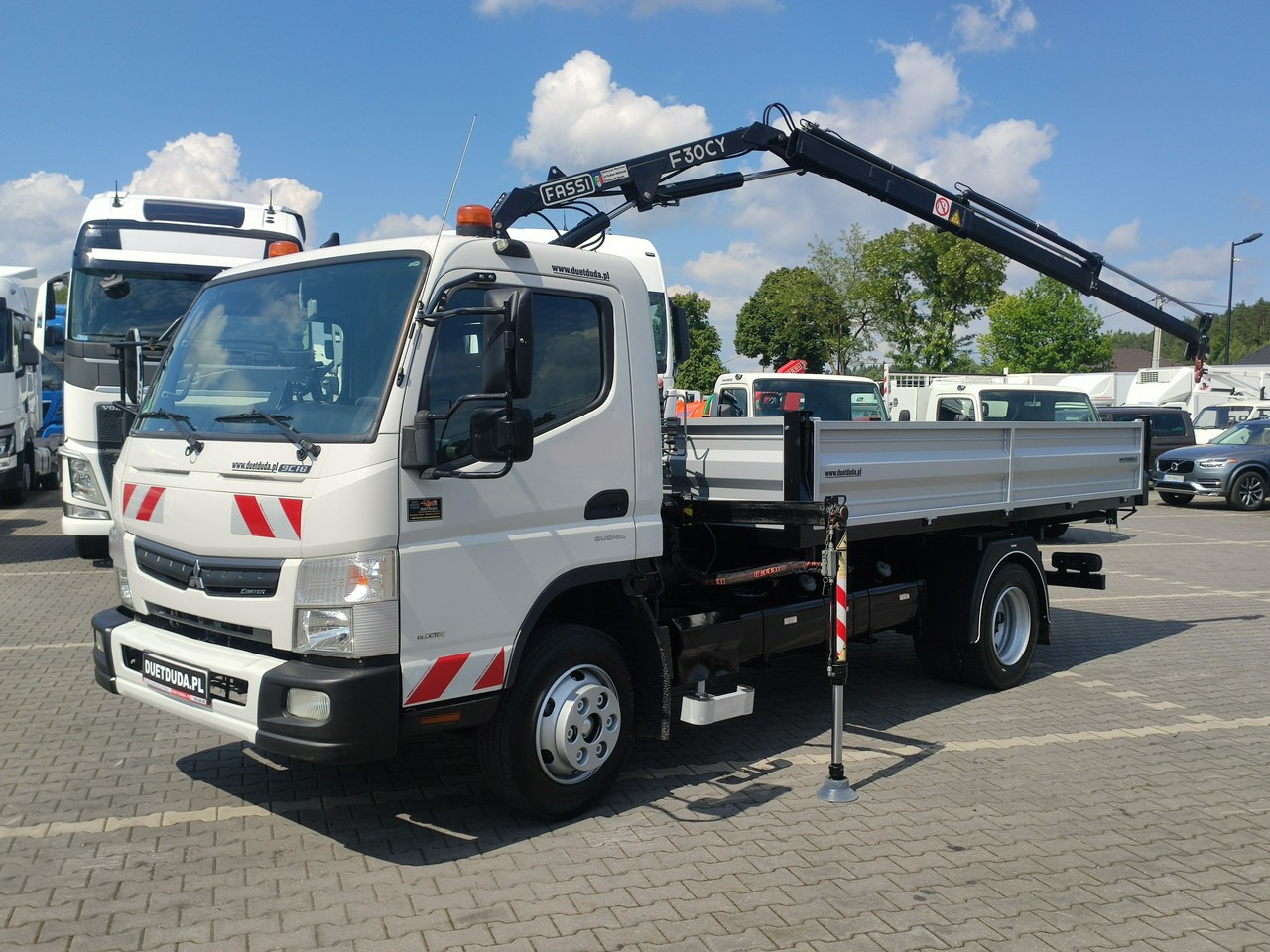 Mitsubishi Canter Fuso 9C18 3.0/180KM HDS FASSI F30 Wywrotka 3-stronna - 翻斗车:图1 Mitsubishi Canter Fuso 9C18 3.0/180KM HDS FASSI F30 Wywrotka 3-stronna - 翻斗车:图1