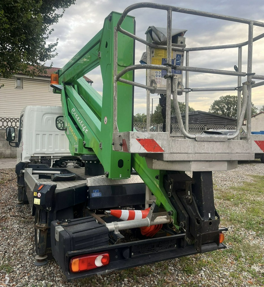 Nissan Cabstar Zwyżka Podmośnik Koszowy PALFINGER P240 AXE UDT - 车载空中平台:图3 Nissan Cabstar Zwyżka Podmośnik Koszowy PALFINGER P240 AXE UDT - 车载空中平台:图3