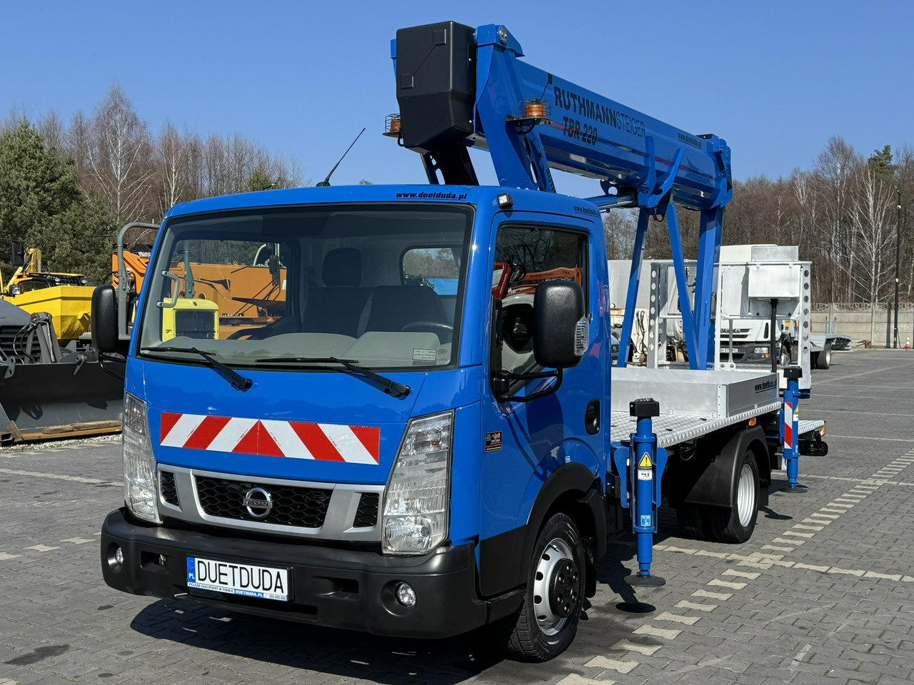 Nissan Cabstar - 车载空中平台:图3 Nissan Cabstar - 车载空中平台:图3