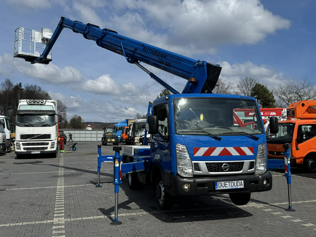 Nissan Cabstar - 车载空中平台:图2 Nissan Cabstar - 车载空中平台:图2