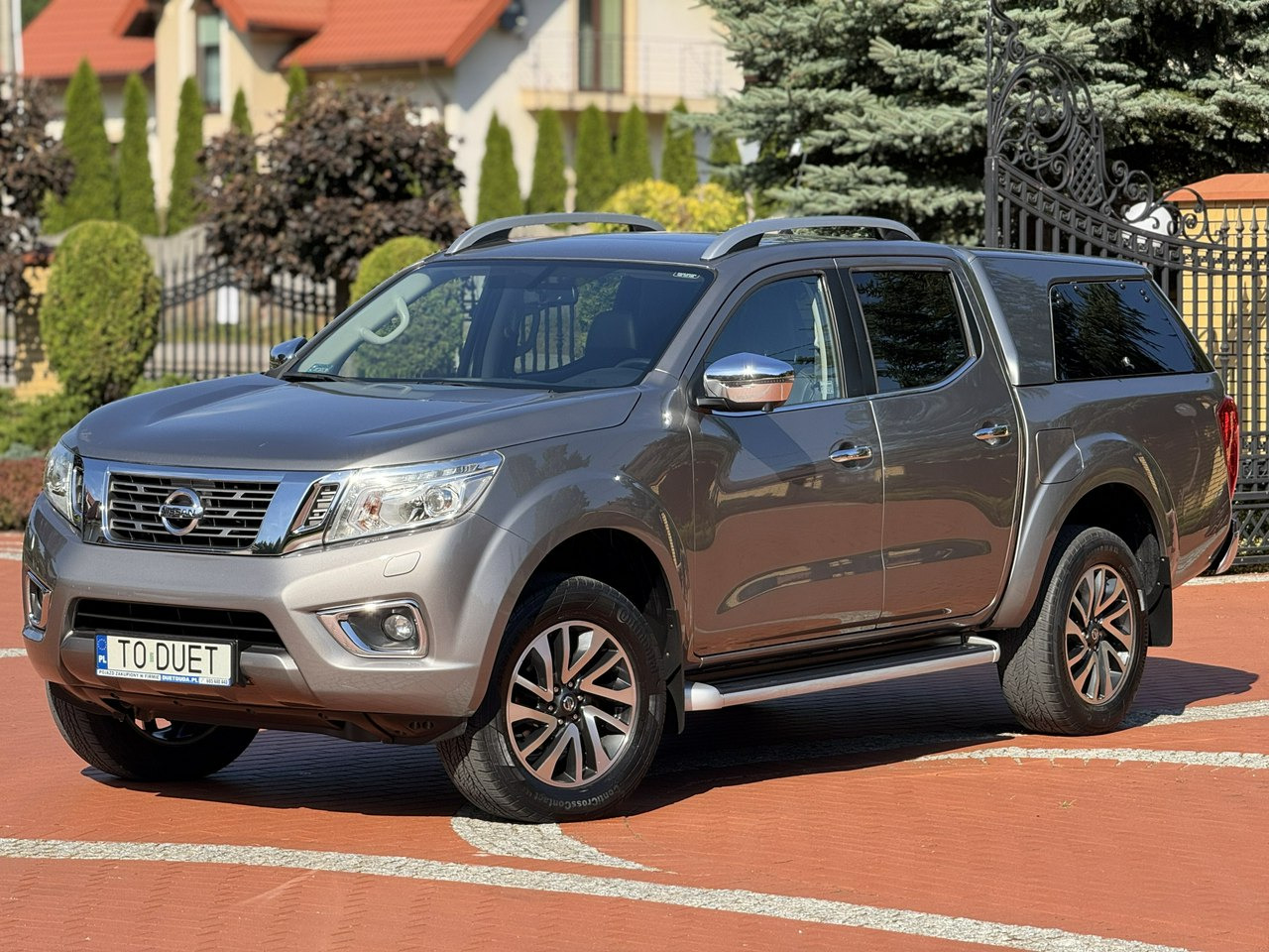 Nissan Navara - 皮卡车:图1 Nissan Navara - 皮卡车:图1
