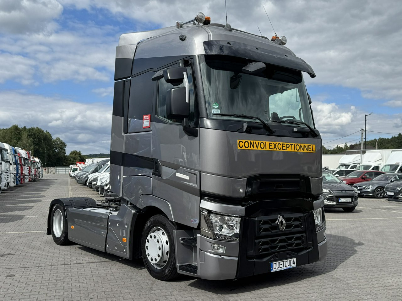 Renault Gama T 520 HIGH CAB Silnik 13litrów Euro 6 Low deck - 牵引车:图5 Renault Gama T 520 HIGH CAB Silnik 13litrów Euro 6 Low deck - 牵引车:图5