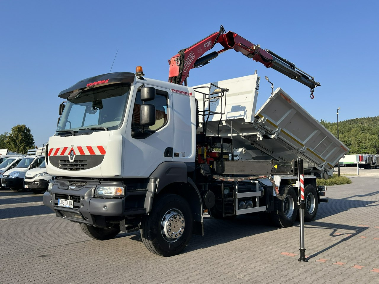 Renault Kerax 26.390 6x4 Mocny HDS FASSI F170 Sterowanie Radiowe - 翻斗车, 起重车:图2 Renault Kerax 26.390 6x4 Mocny HDS FASSI F170 Sterowanie Radiowe - 翻斗车, 起重车:图2