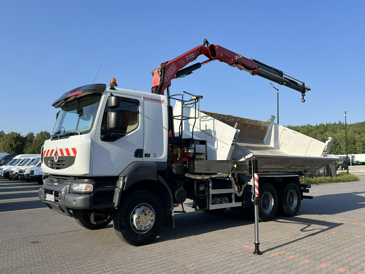 Renault Kerax 26.390 6x4 Mocny HDS FASSI F170 Sterowanie Radiowe - 翻斗车, 起重车:图3 Renault Kerax 26.390 6x4 Mocny HDS FASSI F170 Sterowanie Radiowe - 翻斗车, 起重车:图3