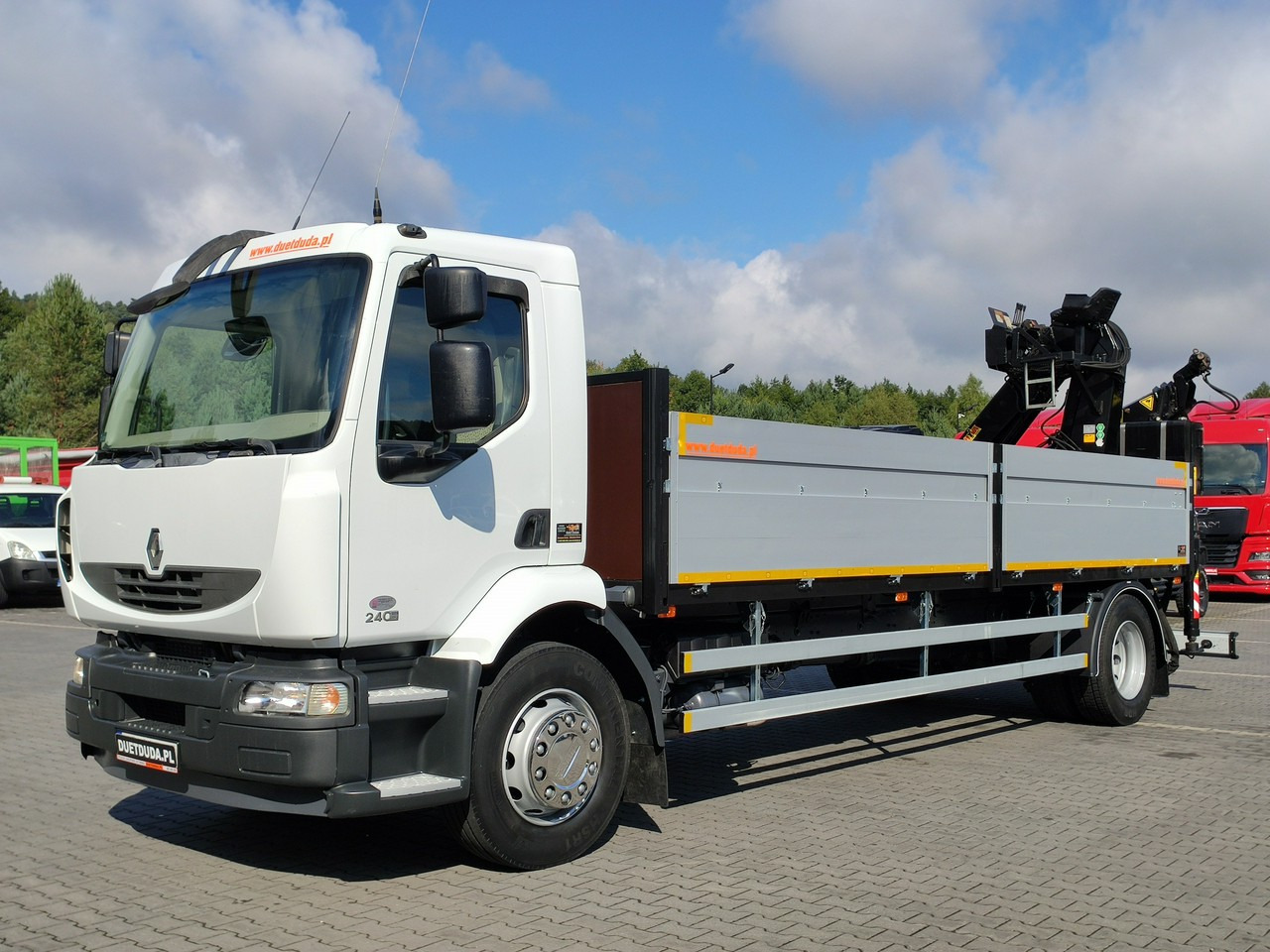 Renault Midlum 180.240DXI + HDS HYVA HB170E2 Udzwig 3.6Tony - 栏板式/ 平板卡车, 起重车:图2 Renault Midlum 180.240DXI + HDS HYVA HB170E2 Udzwig 3.6Tony - 栏板式/ 平板卡车, 起重车:图2