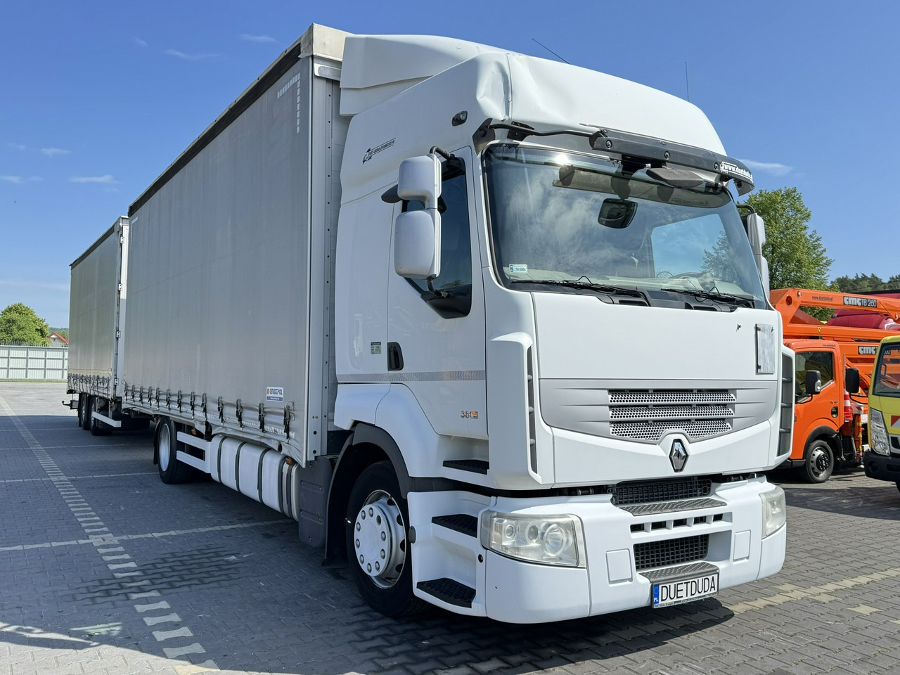Renault Premium 380 DXi Euro 5 Firana 19 Palet Dach Zsuwany 18ton DMC - 侧帘卡车:图4 Renault Premium 380 DXi Euro 5 Firana 19 Palet Dach Zsuwany 18ton DMC - 侧帘卡车:图4