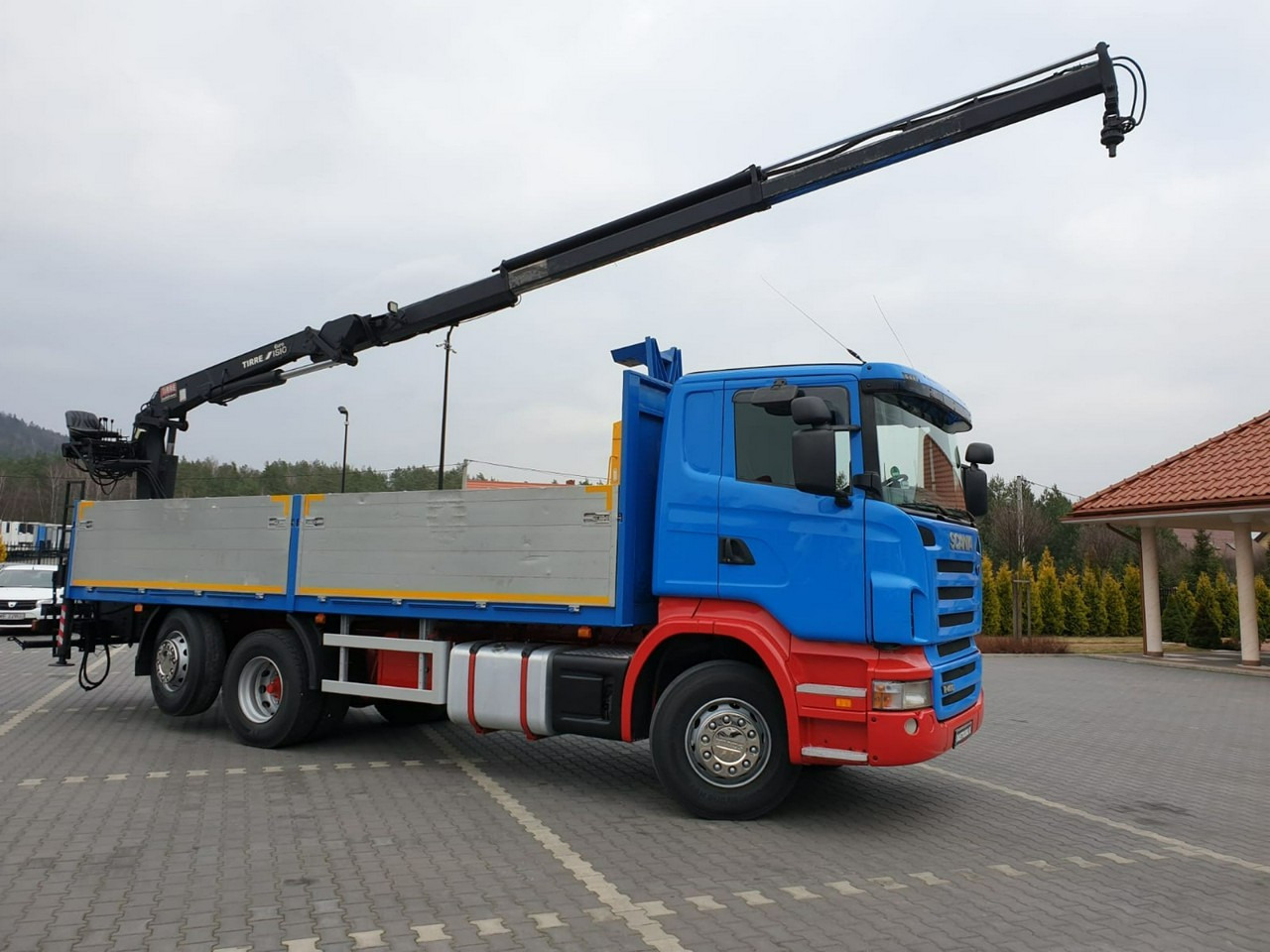Scania R 400 LB 6x2 HDS Budowlanka Widły Oś Skrętna Super Stan - 栏板式/ 平板卡车, 起重车:图1 Scania R 400 LB 6x2 HDS Budowlanka Widły Oś Skrętna Super Stan - 栏板式/ 平板卡车, 起重车:图1