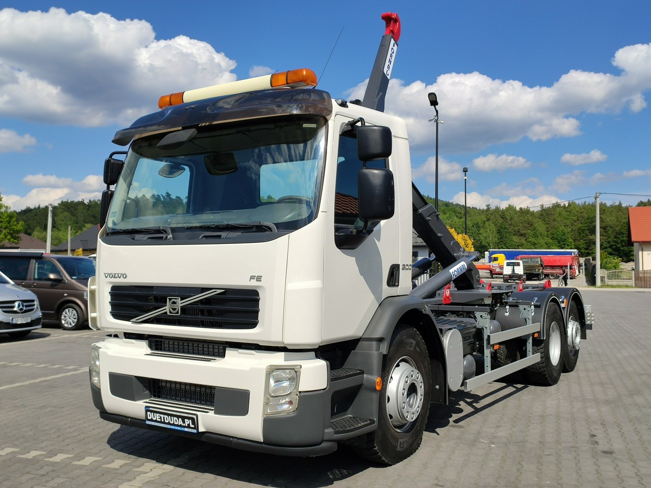 Volvo FE 26.300 Hakowiec Napęd 6x2 Oś Skrętna - 吊钩升降车:图4 Volvo FE 26.300 Hakowiec Napęd 6x2 Oś Skrętna - 吊钩升降车:图4