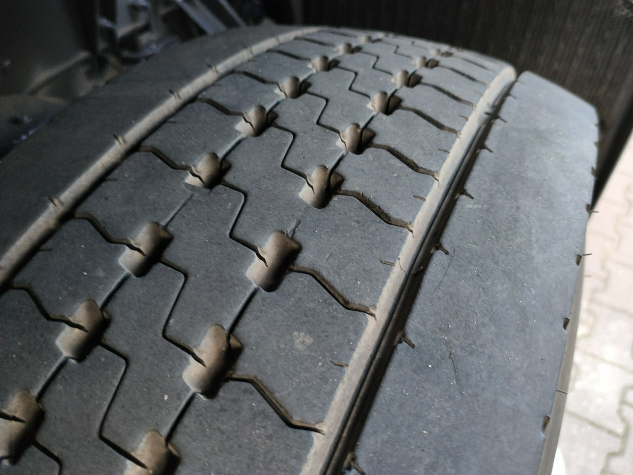 箕斗装载车 Volvo FM 410 E5 Bramowiec Hakowiec 6x2 Oś Skrętna / Podnoszona Automat:图21 箕斗装载车 Volvo FM 410 E5 Bramowiec Hakowiec 6x2 Oś Skrętna / Podnoszona Automat:图21