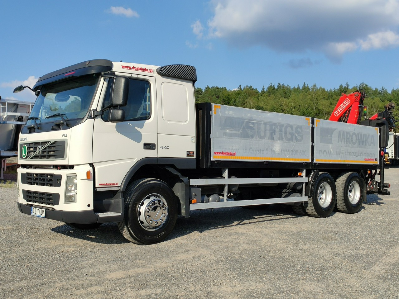 Volvo FM 440 6x4 HDS FASSI F170 Składany w Literę Z - 栏板式/ 平板卡车, 起重车:图2 Volvo FM 440 6x4 HDS FASSI F170 Składany w Literę Z - 栏板式/ 平板卡车, 起重车:图2