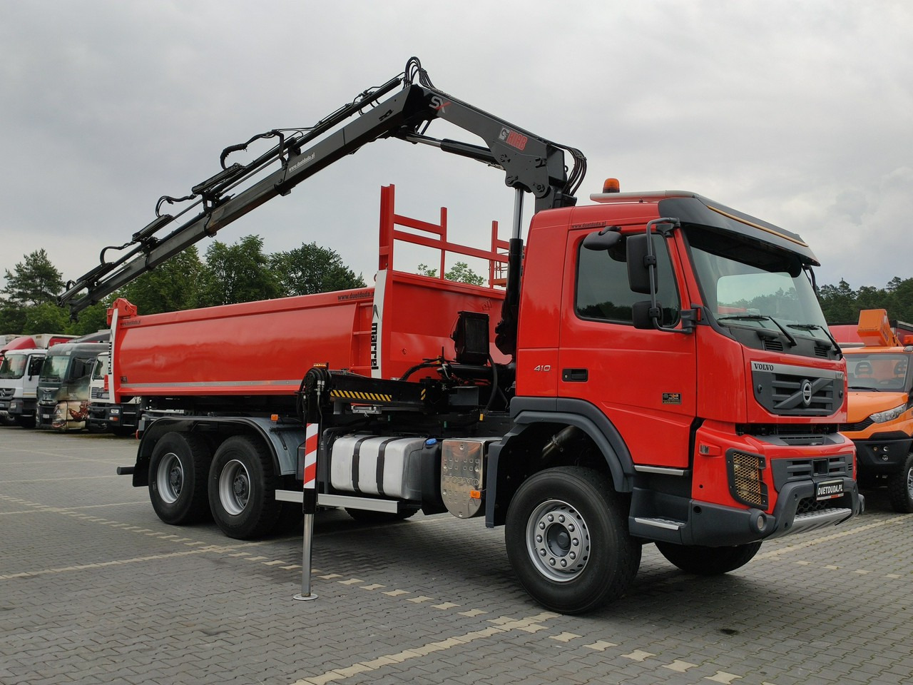 Volvo FMX 410 6x4 13L HDS Radiowy Hydroburta - 翻斗车, 起重车:图4 Volvo FMX 410 6x4 13L HDS Radiowy Hydroburta - 翻斗车, 起重车:图4