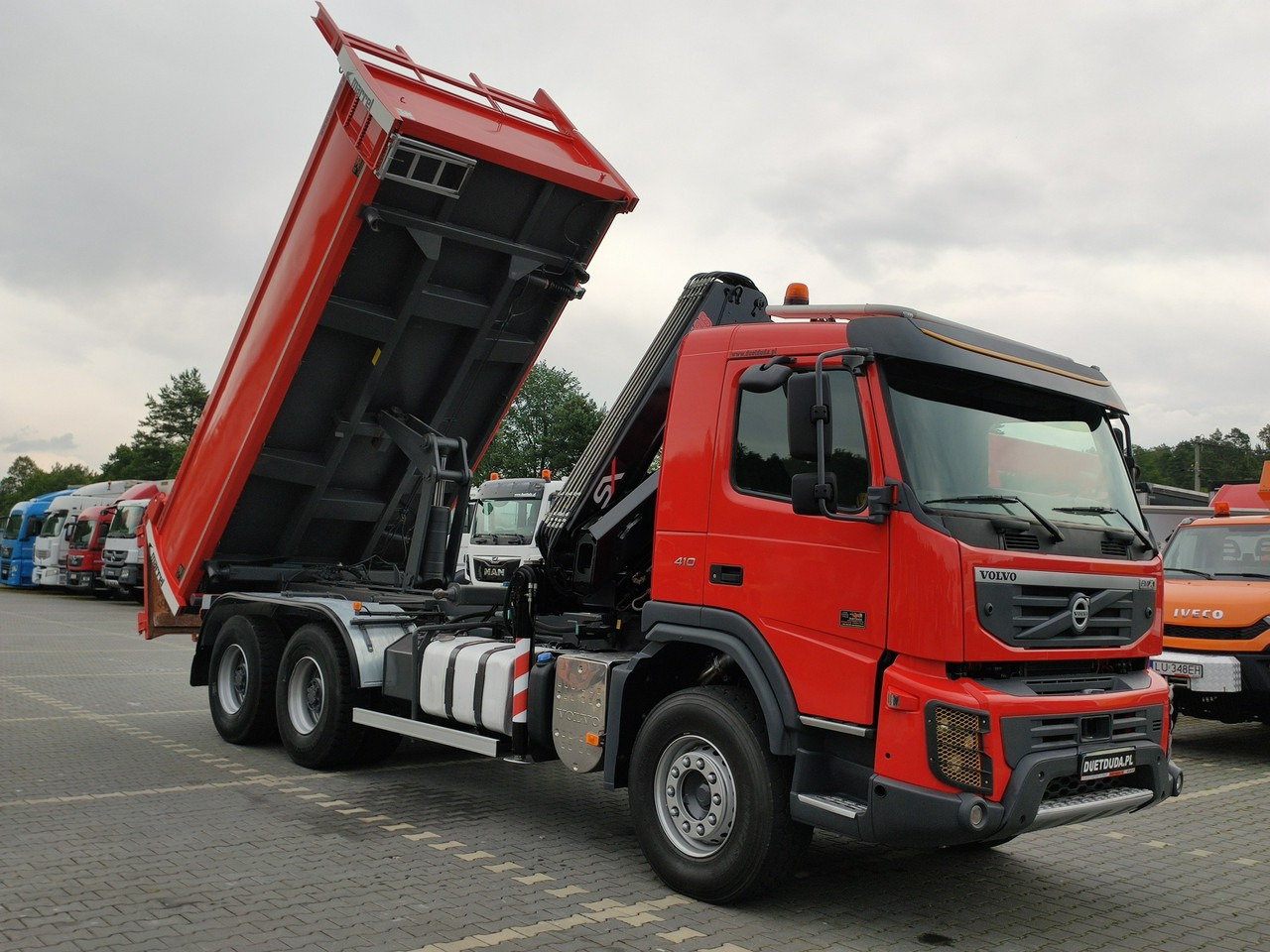 Volvo FMX 410 6x4 13L HDS Radiowy Hydroburta - 翻斗车, 起重车:图2 Volvo FMX 410 6x4 13L HDS Radiowy Hydroburta - 翻斗车, 起重车:图2