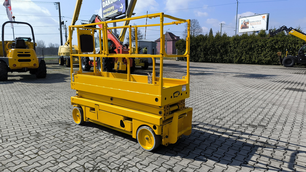HAULOTTE Compact 8 - 剪式升降机:图4 HAULOTTE Compact 8 - 剪式升降机:图4