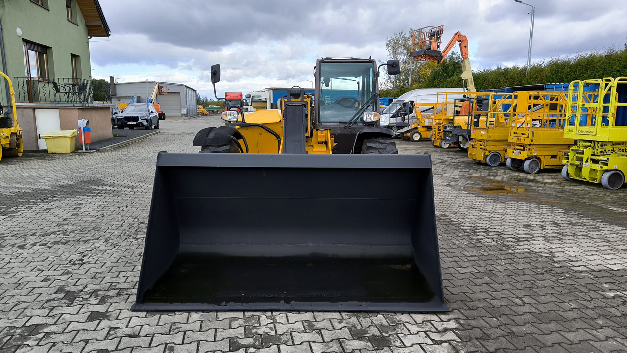 MANITOU MT 932 EASY 75 D - 伸缩臂轮式装载机:图2 MANITOU MT 932 EASY 75 D - 伸缩臂轮式装载机:图2