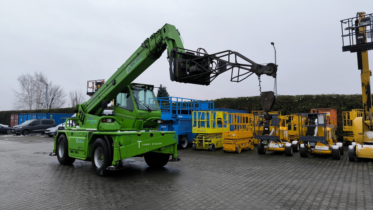 MERLO ROTO 45.21 MCSS - 伸缩臂轮式装载机:图2 MERLO ROTO 45.21 MCSS - 伸缩臂轮式装载机:图2