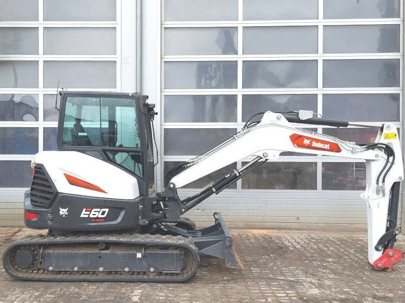 Bobcat E 60 - 小型挖掘机:图5 Bobcat E 60 - 小型挖掘机:图5