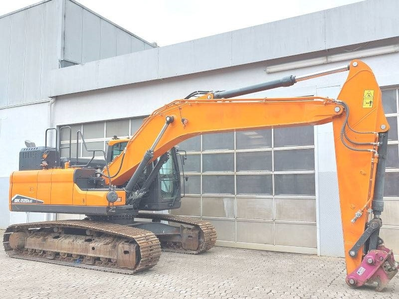 Doosan DX 235 C-7 - 履带式挖掘机:图4 Doosan DX 235 C-7 - 履带式挖掘机:图4