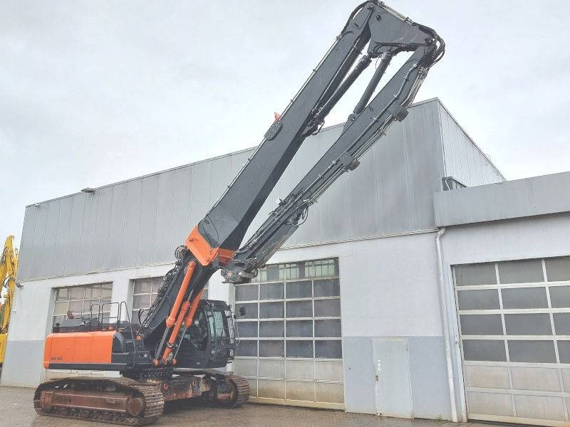Hitachi KTEG KMC400P-6  - 拆除挖掘机:图4 Hitachi KTEG KMC400P-6  - 拆除挖掘机:图4