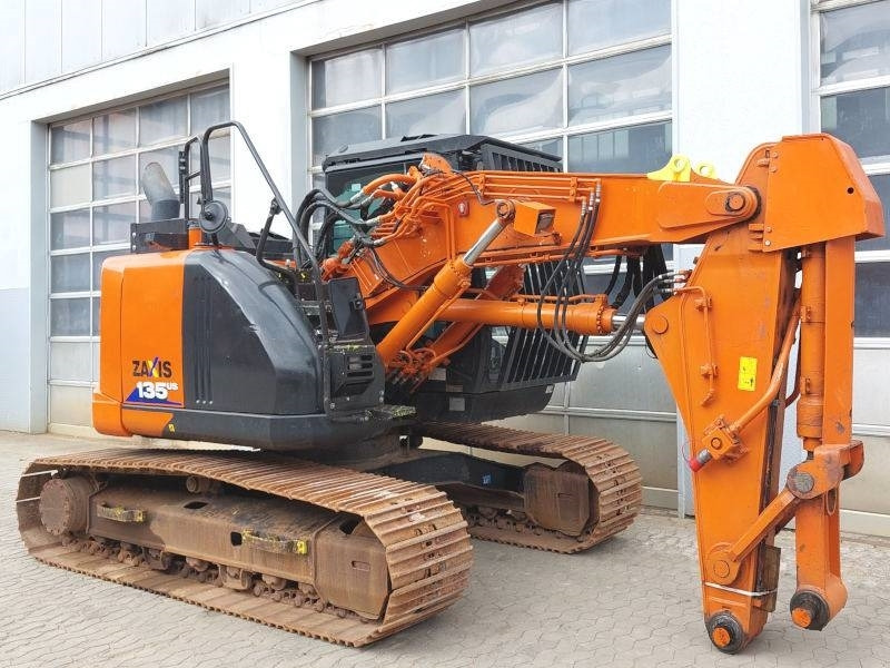 Hitachi ZX 135 US-6 Short reach front tunnel excavator - 履带式挖掘机:图4 Hitachi ZX 135 US-6 Short reach front tunnel excavator - 履带式挖掘机:图4