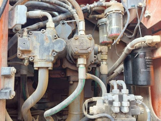 履带式挖掘机 Hitachi ZX 490 LCH-6：图9