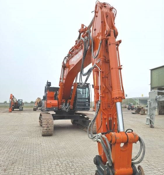 Hitachi ZX 490 LCH-7 - 履带式挖掘机:图3 Hitachi ZX 490 LCH-7 - 履带式挖掘机:图3