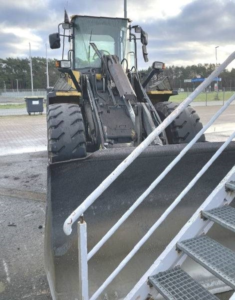 Komatsu WA 200 PT-5  - 轮式装载机:图2 Komatsu WA 200 PT-5  - 轮式装载机:图2