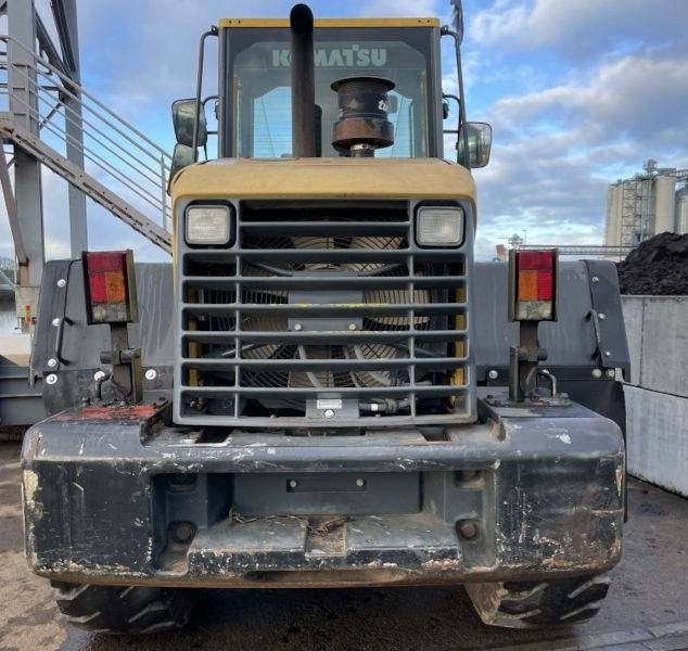 Komatsu WA 200 PT-5  - 轮式装载机:图3 Komatsu WA 200 PT-5  - 轮式装载机:图3