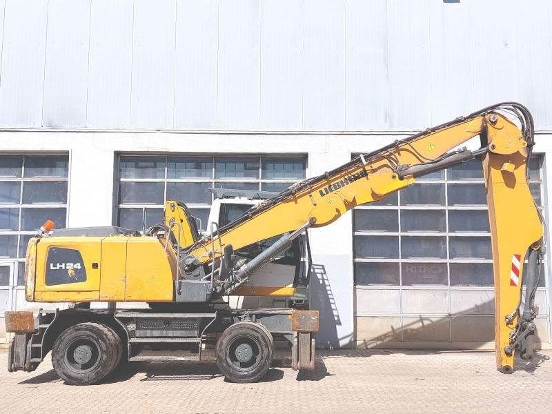 Liebherr LH 24 - 垃圾/ 工业叉装车:图5 Liebherr LH 24 - 垃圾/ 工业叉装车:图5