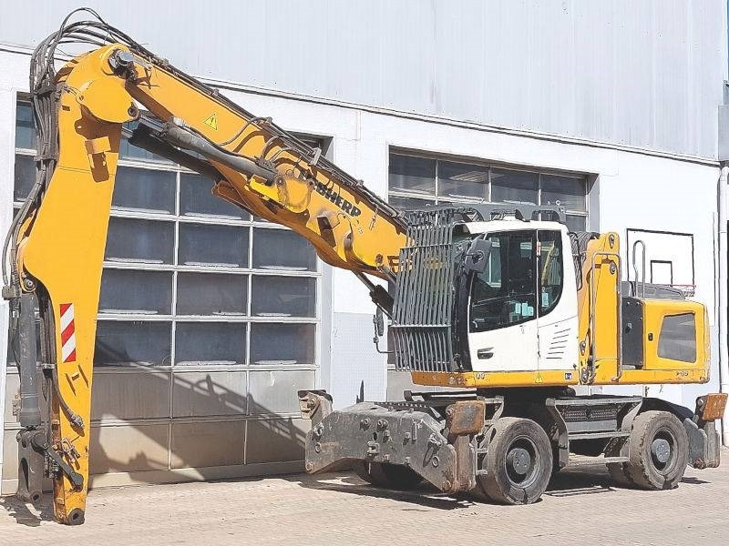 Liebherr LH 24 - 垃圾/ 工业叉装车:图2 Liebherr LH 24 - 垃圾/ 工业叉装车:图2