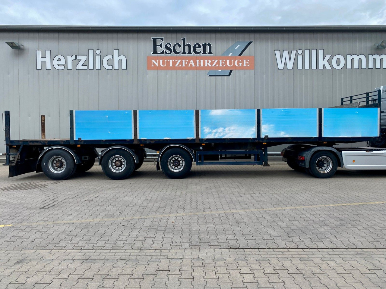 KWB/Bree Rollkranauflieger | 2+3.Achse gelenkt - 栏板式/ 平板半拖车:图5 KWB/Bree Rollkranauflieger | 2+3.Achse gelenkt - 栏板式/ 平板半拖车:图5