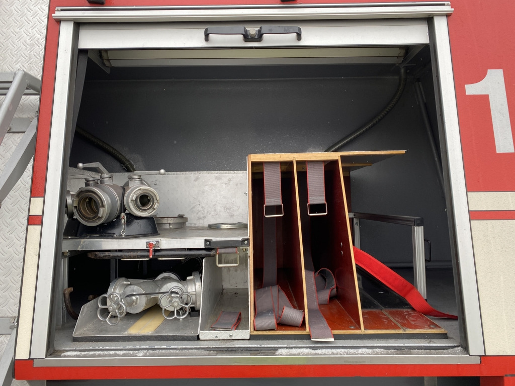 消防车, 地面支援设备 MAN 38.000 VFAEG 8x8 Flugfeldlöschfahrzeug：图14