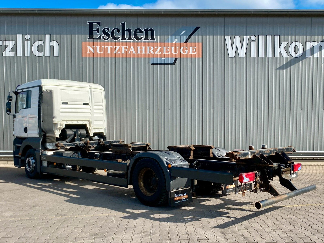 MAN TGA 18.350 LL Fahrschule*Driving school*5 Sitze MAN TGA 18.350 LL Fahrschule*Driving school*5 Sitze - 集装箱运输车/ 可拆卸车身的卡车:图3 MAN TGA 18.350 LL Fahrschule*Driving school*5 Sitze MAN TGA 18.350 LL Fahrschule*Driving school*5 Sitze - 集装箱运输车/ 可拆卸车身的卡车:图3