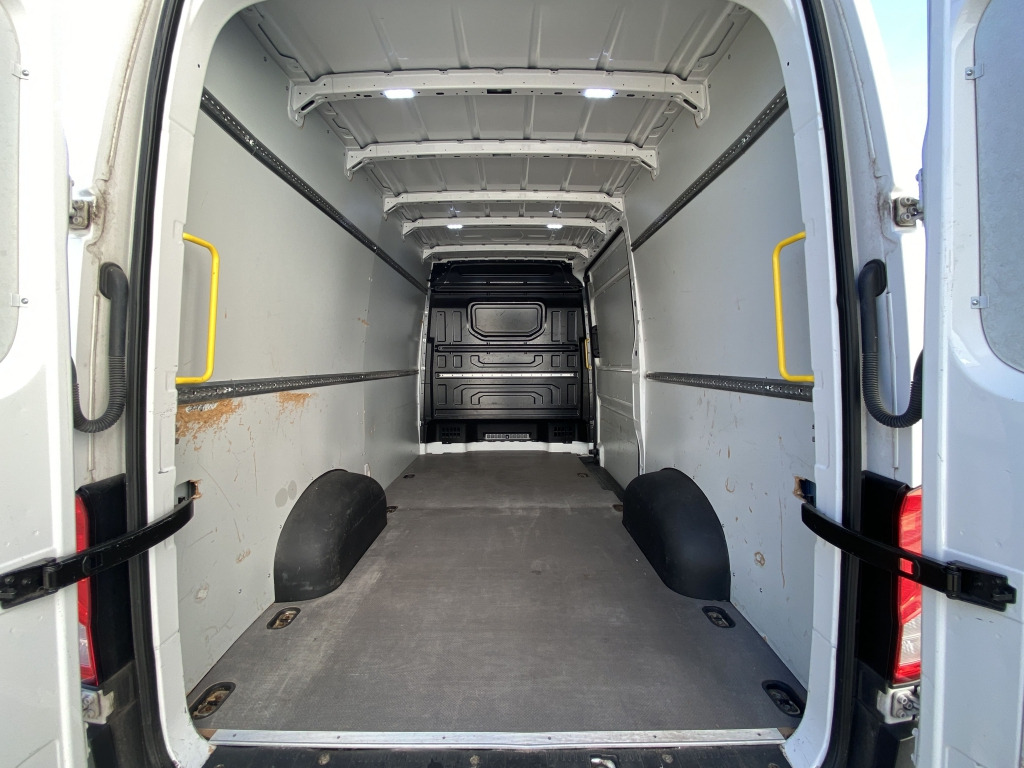 MAN TGE 3.140 4x2 - 无侧窗厢式货车:图2 MAN TGE 3.140 4x2 - 无侧窗厢式货车:图2