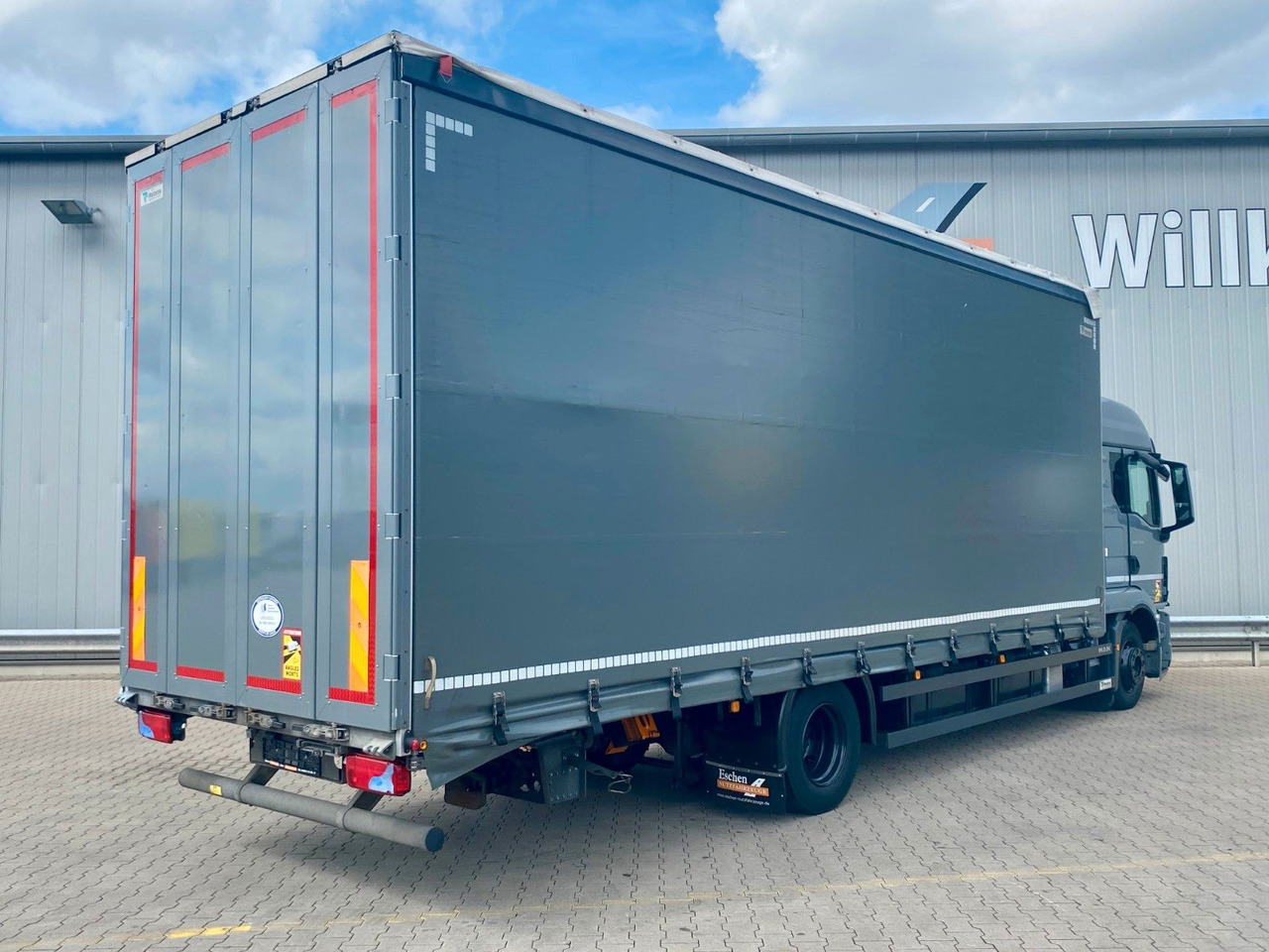 MAN TGM 15.250 + Redos Anhänger GESAMTZUG|Durchlader - 侧帘卡车:图3 MAN TGM 15.250 + Redos Anhänger GESAMTZUG|Durchlader - 侧帘卡车:图3