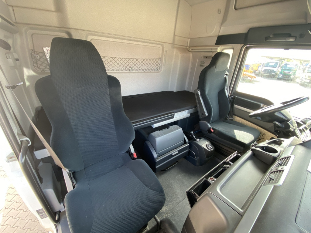 MAN TGX 18.460 4x4 H BL - 牵引车:图4 MAN TGX 18.460 4x4 H BL - 牵引车:图4