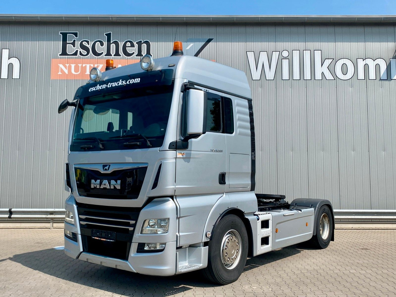 MAN TGX 18.500 BLS | XLX*ACC*Navi*Retarder*2x Tank - 牵引车:图1 MAN TGX 18.500 BLS | XLX*ACC*Navi*Retarder*2x Tank - 牵引车:图1